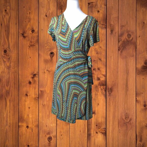 Emma & Michele Women's Medium Short Sleeve Wrap Dress Colorful Artsy Boho - Picture 1 of 6